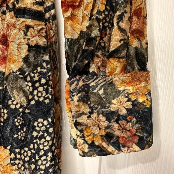 Zara Basics size Medium Boho Crushed Velvet Floral Patchwork Print V-Neck Mini - Picture 7 of 9